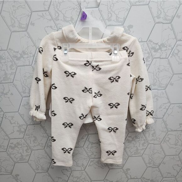 Lot of two Baby Girls Outfit,  Size 12 months - Picture 5 of 7